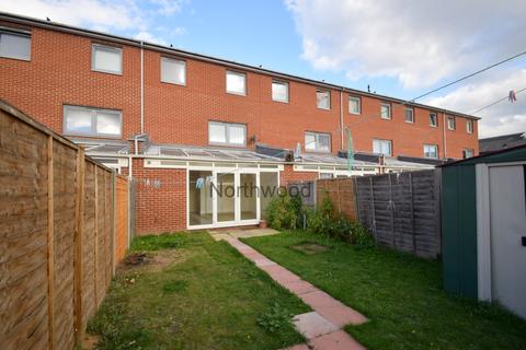24 Jamestown Boulevard, Ipswich, IP2 8TA