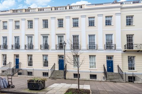 3 bedroom flat to rent, The Broad Walk, Cheltenham, GL50