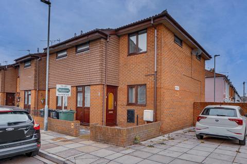 3 bedroom end of terrace house to rent, Artillery Terrace, Southsea Unfurnished