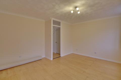 3 bedroom end of terrace house to rent, Artillery Terrace, Southsea Unfurnished