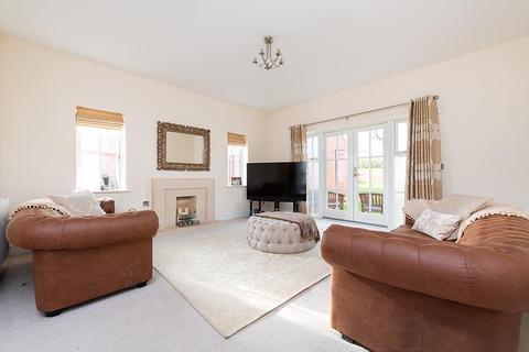 5 bedroom detached house for sale - Workman Close, Crowle, Worcester, Worcestershire, WR7