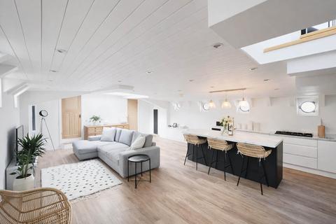 undefined, Vicarage Lane, Hoo ME3