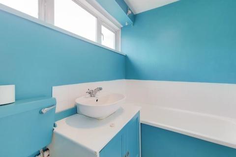142 Flintmill Crescent, London, SE3 8LZ