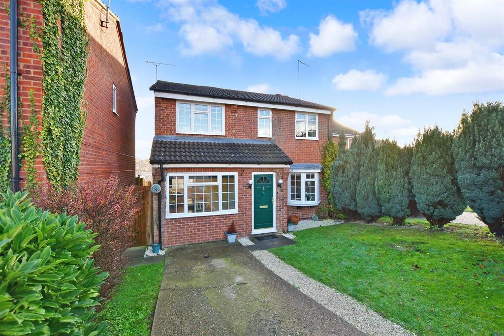 Close, Walderslade, Chatham, Kent 4 bed detached house for