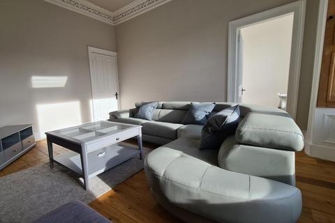 2 bedroom apartment to rent - Ravensdale Road, London, N16
