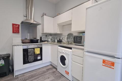 1 bedroom flat to rent - Flat 10, 9 Bath Street Huddersfield, West Yorkshire, HD1