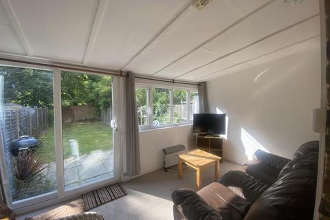 4 bedroom house to rent, 32 School Lane Egham Egham Surrey