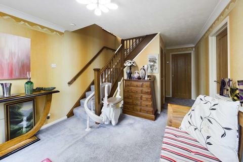 21 Wootton Drive, Hemel Hempstead, HP2 6LB