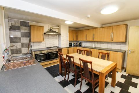 1 bedroom in a house share to rent - Brudenell Road, Hyde Park