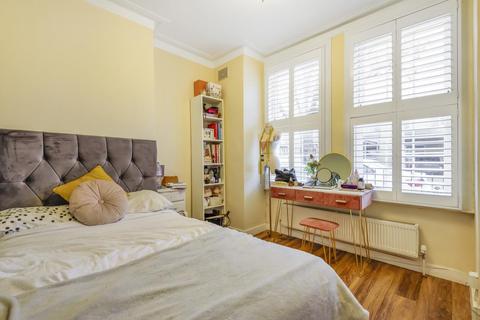2 bedroom flat for sale - De Morgan Road, Fulham
