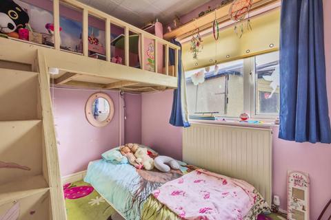 4 bedroom semi-detached bungalow for sale - Chesham,  Buckinghamshire,  HP5