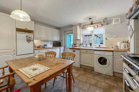 4 bedroom semi-detached house for sale - Long Clawson, Melton Mowbray LE14 4PQ