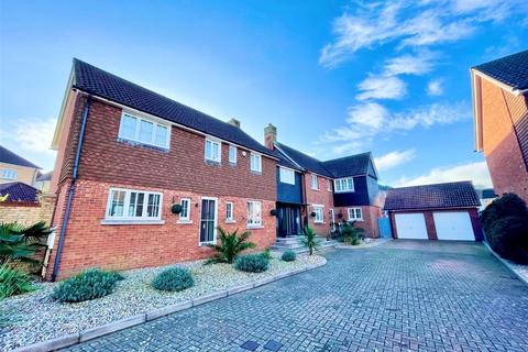 10 bedroom detached house for sale - Palmyra Place, North Harbour, Eastbourne, East Sussex, BN23
