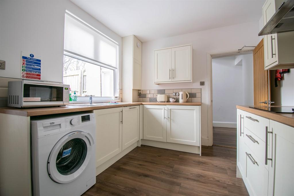 Old Durham Road, Gateshead 3 bed terraced house £825 pcm (£190 pw)