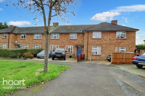 44 Dorking Road, Romford, RM3 9AE
