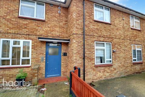 44 Dorking Road, Romford, RM3 9AE