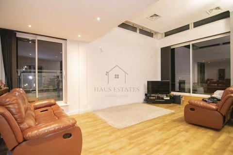 2 bedroom flat to rent - Penthouse Watkin Road, Leicester, Leicestershire