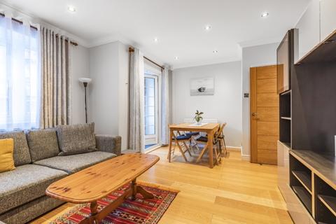 3 bedroom flat to rent - Worsopp Drive London SW4