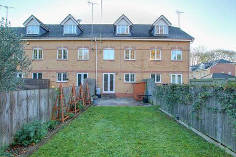 73 Ruskin, Caversham, Reading, RG4 6LF