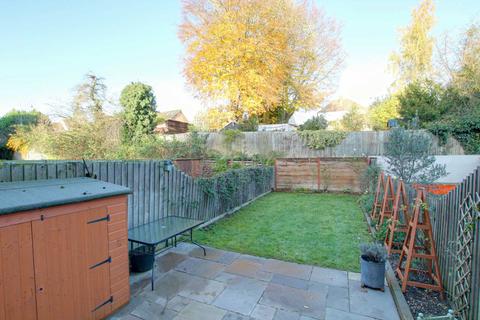 73 Ruskin, Caversham, Reading, RG4 6LF