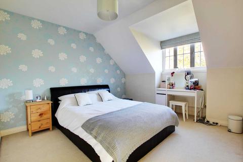 73 Ruskin, Caversham, Reading, RG4 6LF