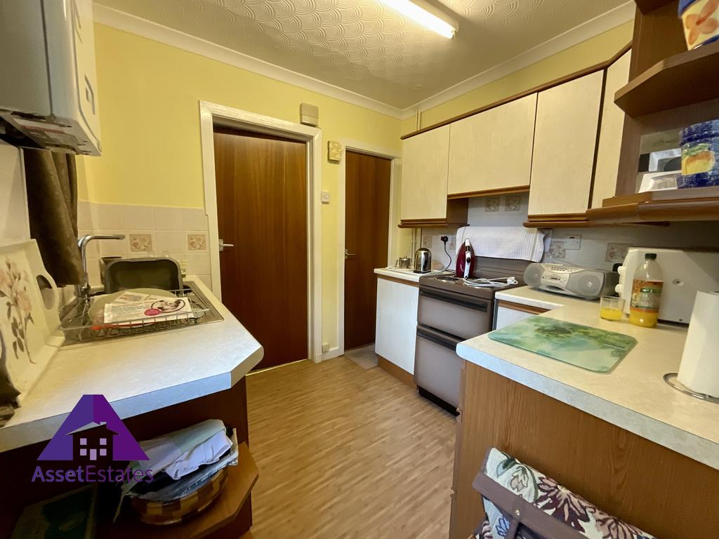 Gladstone Street, Abertillery, NP13 1NE 2 bed terraced house £99,950