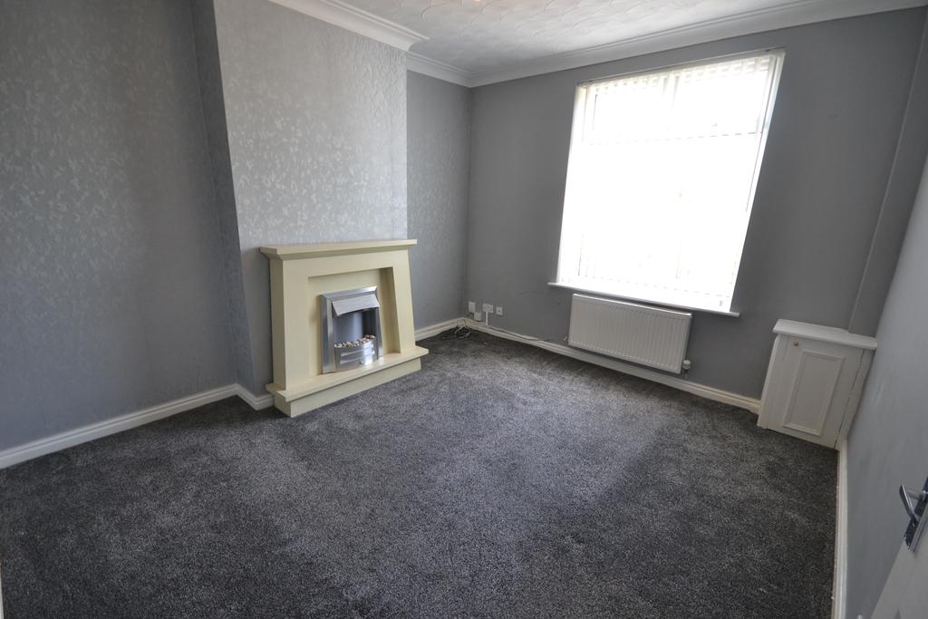 Princess Road, AshtoninMakerfield, WN4 3 bed terraced house £575