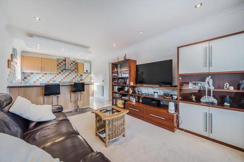 23 Runfurrow, Haddenham, Aylesbury, HP17 8JH