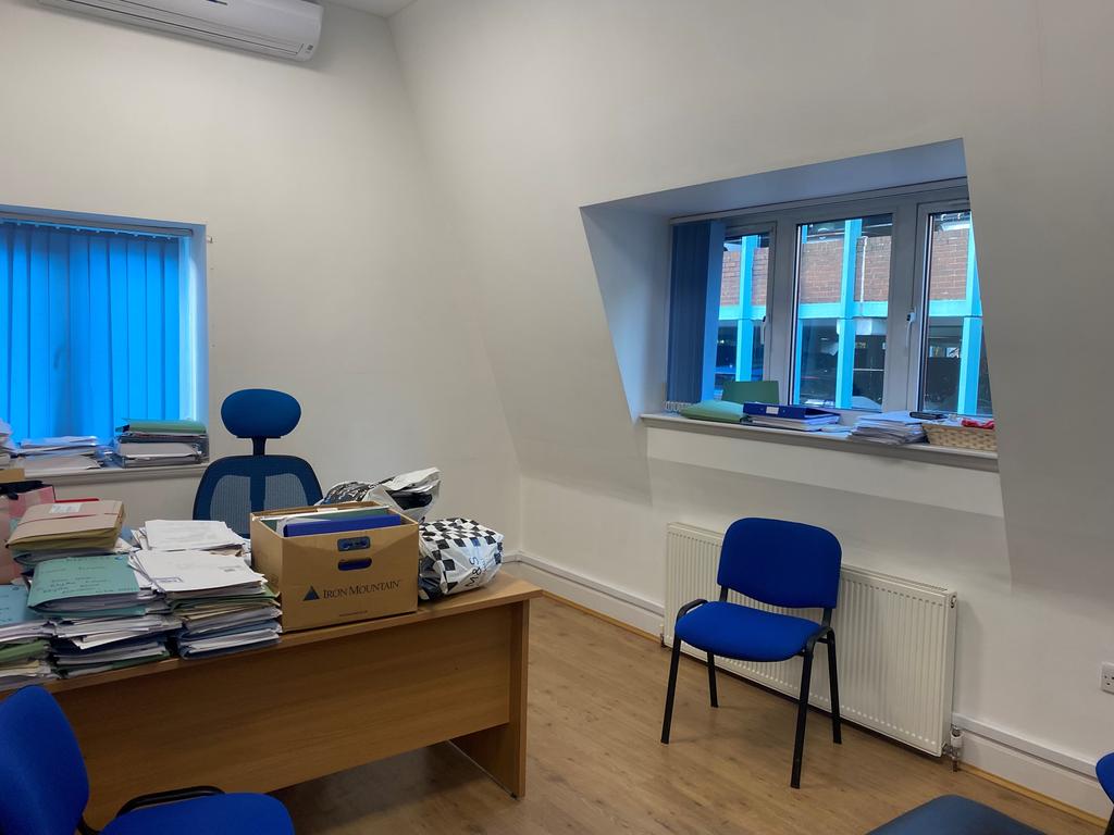 Springbridge Mews, Ealing, London, W5 Office £2,500 pcm (£577 pw)