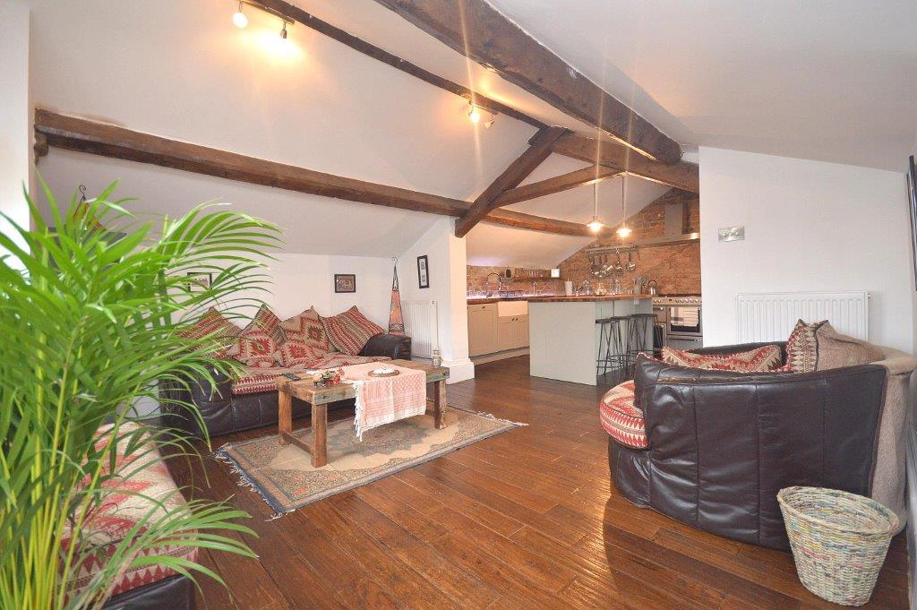 Apartment in Merseyside - More