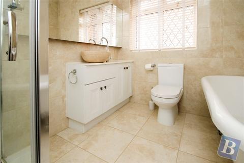 2 bedroom bungalow to rent, The Avenue, Hornchurch, Essex, RM12