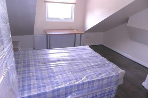 6 bedroom terraced house to rent - Dawlish Road, Birmingham B29