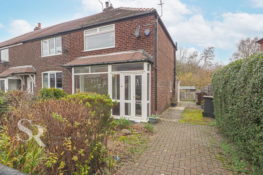 High Hill Road, New Mills, SK22 2 bed semidetached house £875 pcm (£