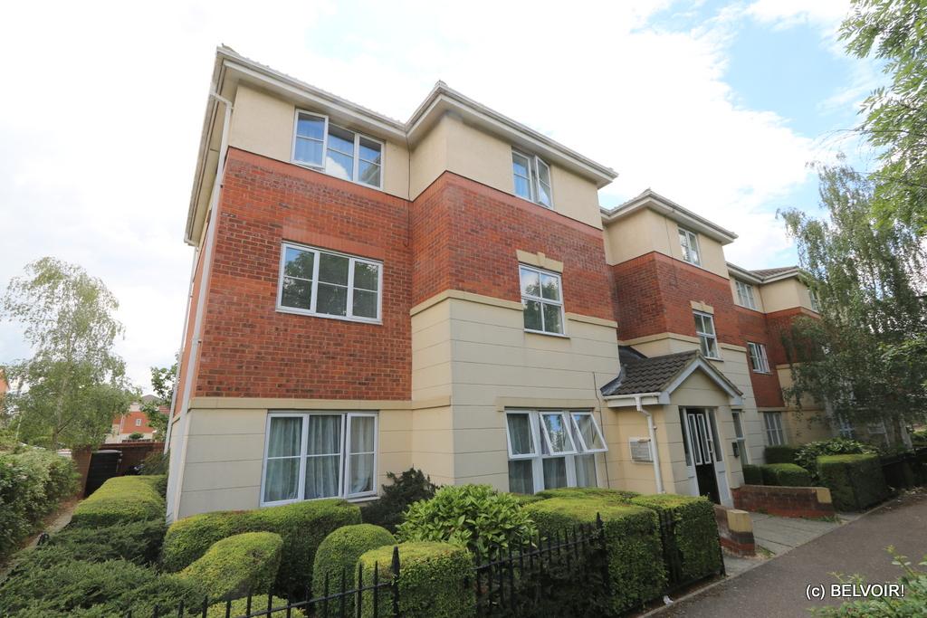 Lookup 1 774 202 4422 Bedford Gillespie Close, Bedford, MK42 2 bed flat - £875 pcm (£202 pw)