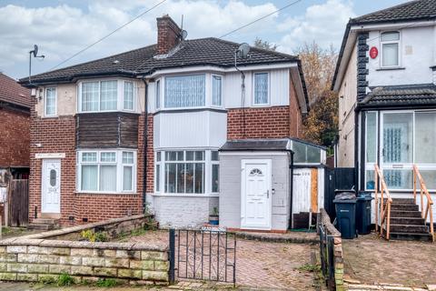 3 bedroom semi-detached house for sale - Thurlestone Road, Longbridge, Birmingham, B31 4NA