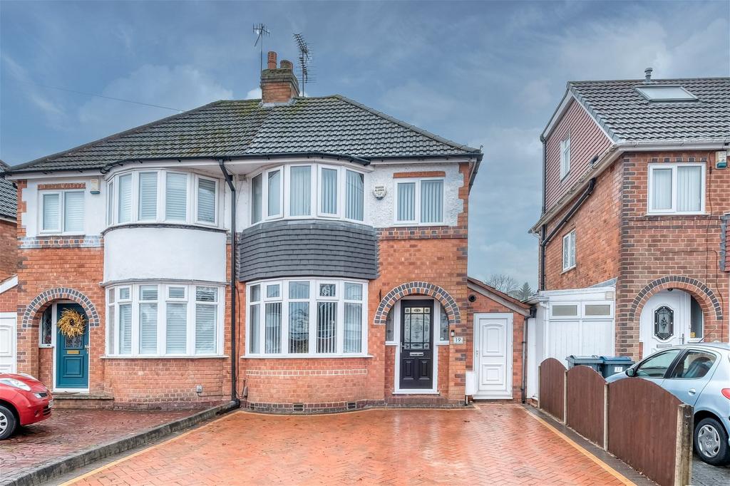 Kingshurst Road, Northfield, Birmingham, B31 2LN 3 bed semidetached