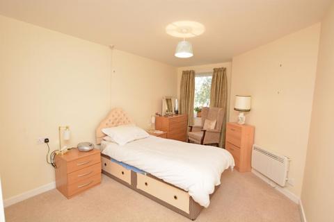 1 bedroom apartment for sale - 15 Hilltree Court, 96 Fenwick Road, Giffnock