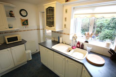 3 bedroom detached bungalow for sale - Kedleston Close, Stretton, Burton-on-Trent, DE13