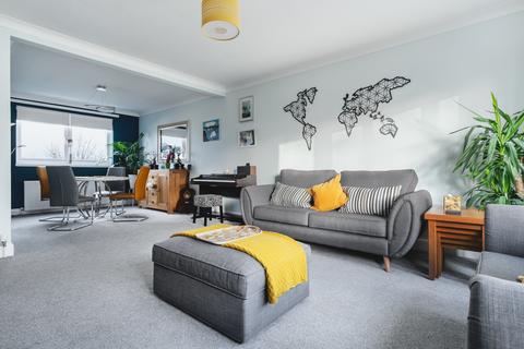 2 bedroom apartment for sale - Weymouth Court, 177 Weymouth Drive	, Kelvindale, Glasgow , G12 0EP