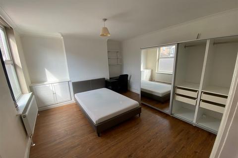 undefined, City Road, NG9 2LQ