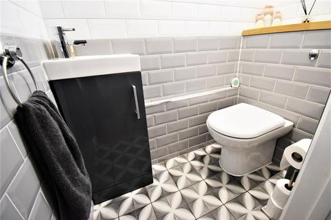 9 Brindles Close, Linford, Stanford-le-hope, SS17 0RS