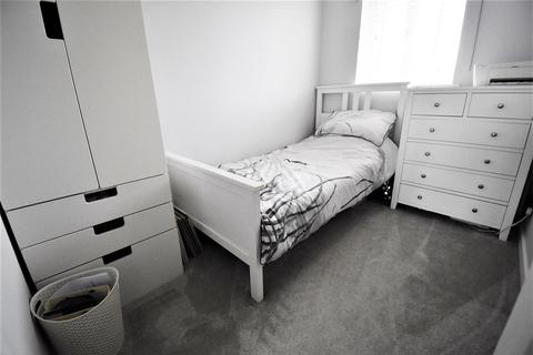 9 Brindles Close, Linford, Stanford-le-hope, SS17 0RS