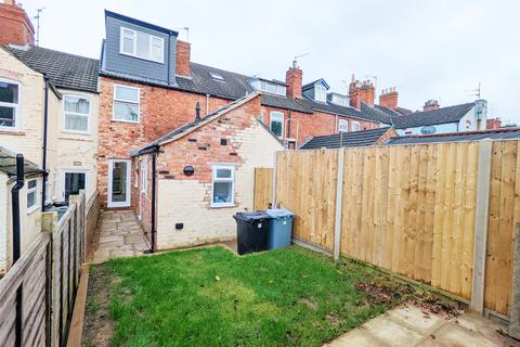 3 bedroom terraced house to rent - Victoria Street, Grantham, NG31