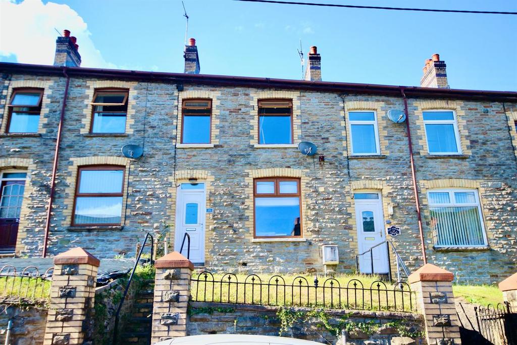 Cae Gorlan Street, Abercarn, Newport 3 bed terraced house £795 pcm (£
