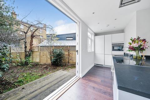 undefined, Bendemeer Road, London, SW15