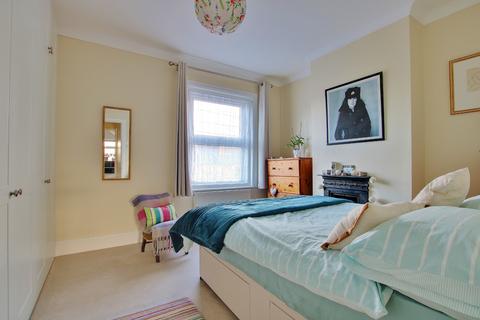 11 Botley Road, Romsey, SO51 5AG