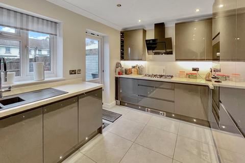 7 Maple Road, Gravesend, DA12 5JR