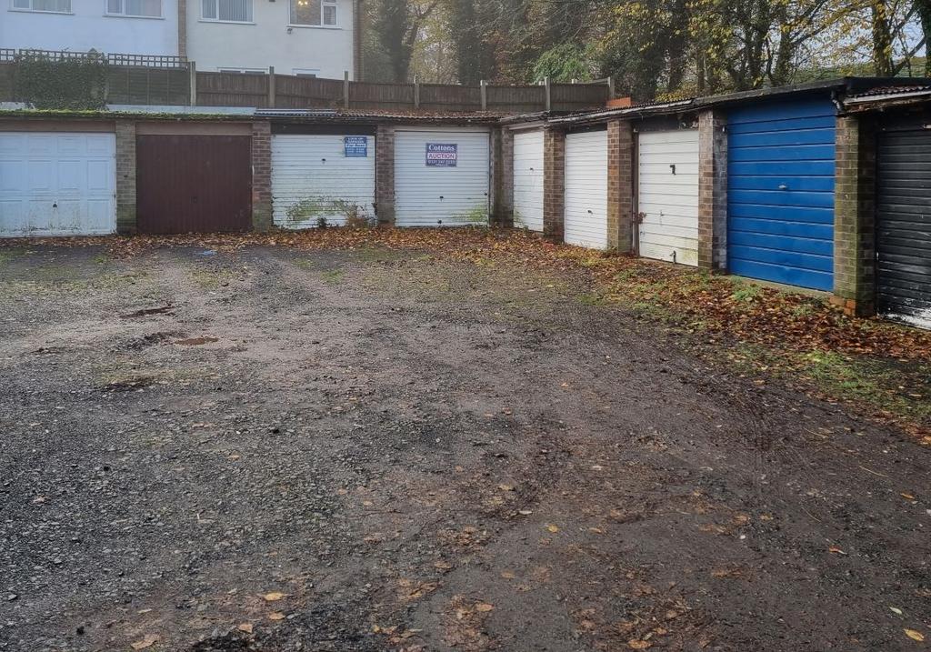 Triple Lock up Garage to the South Side of, Crabtree Close, Redditch