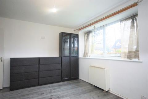 2 bedroom apartment to rent - Hawthorne Court , Pinner