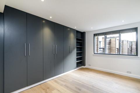 2 bedroom apartment to rent - Wellington Court, Shelton Street, Covent Garden, London